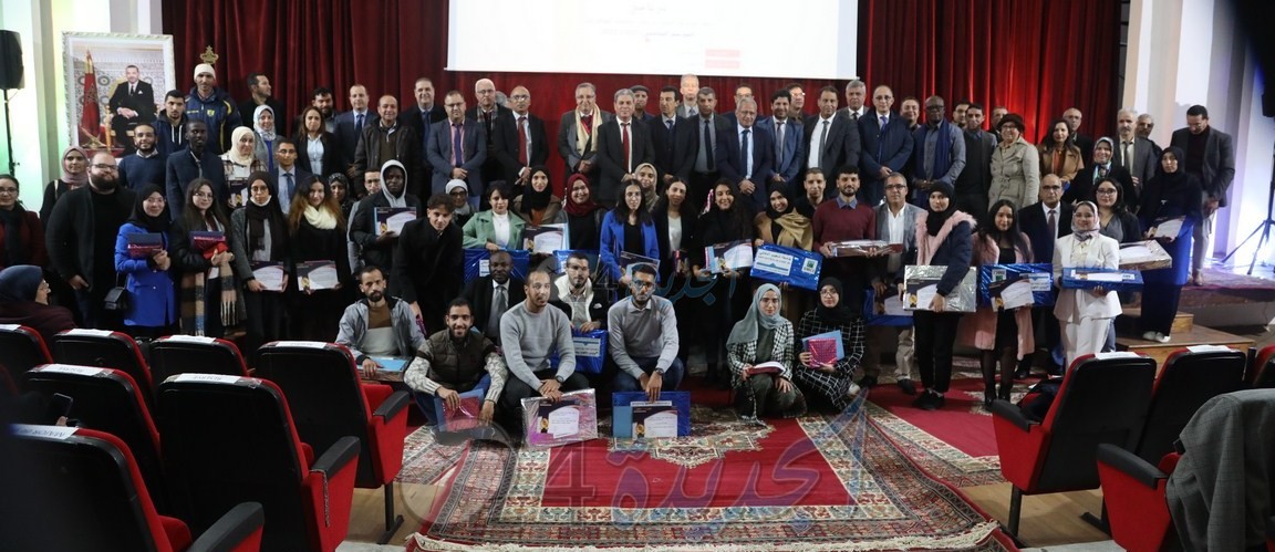 جامعة شعيب الدكالي تحتفي ب 70  خريجا متفوقا و 3300 خريجا في حفل تخرج برسم الموسم الجامعي 2021 – 2022