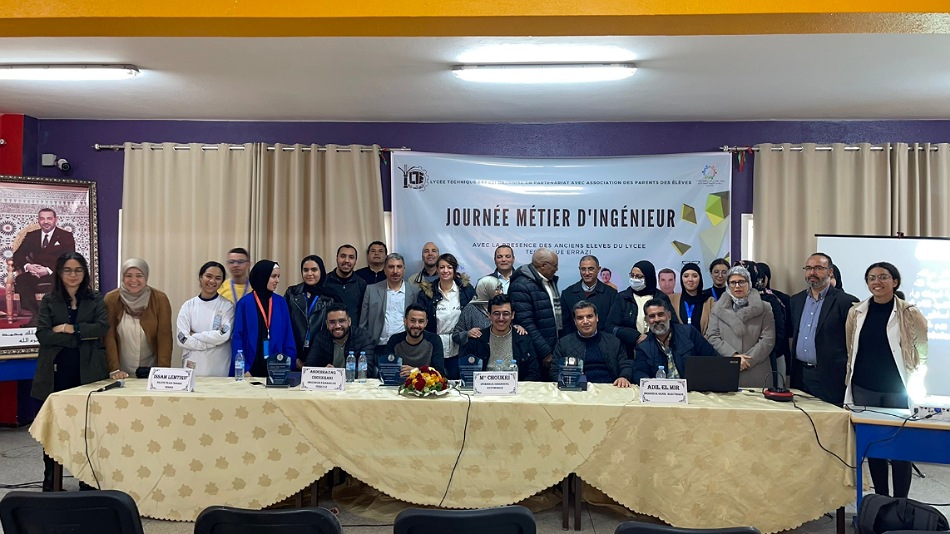 الثانوية التقنية الرازي بالجديدة تنظم لقاء توجيهيا حول ''مهنة المهندس''