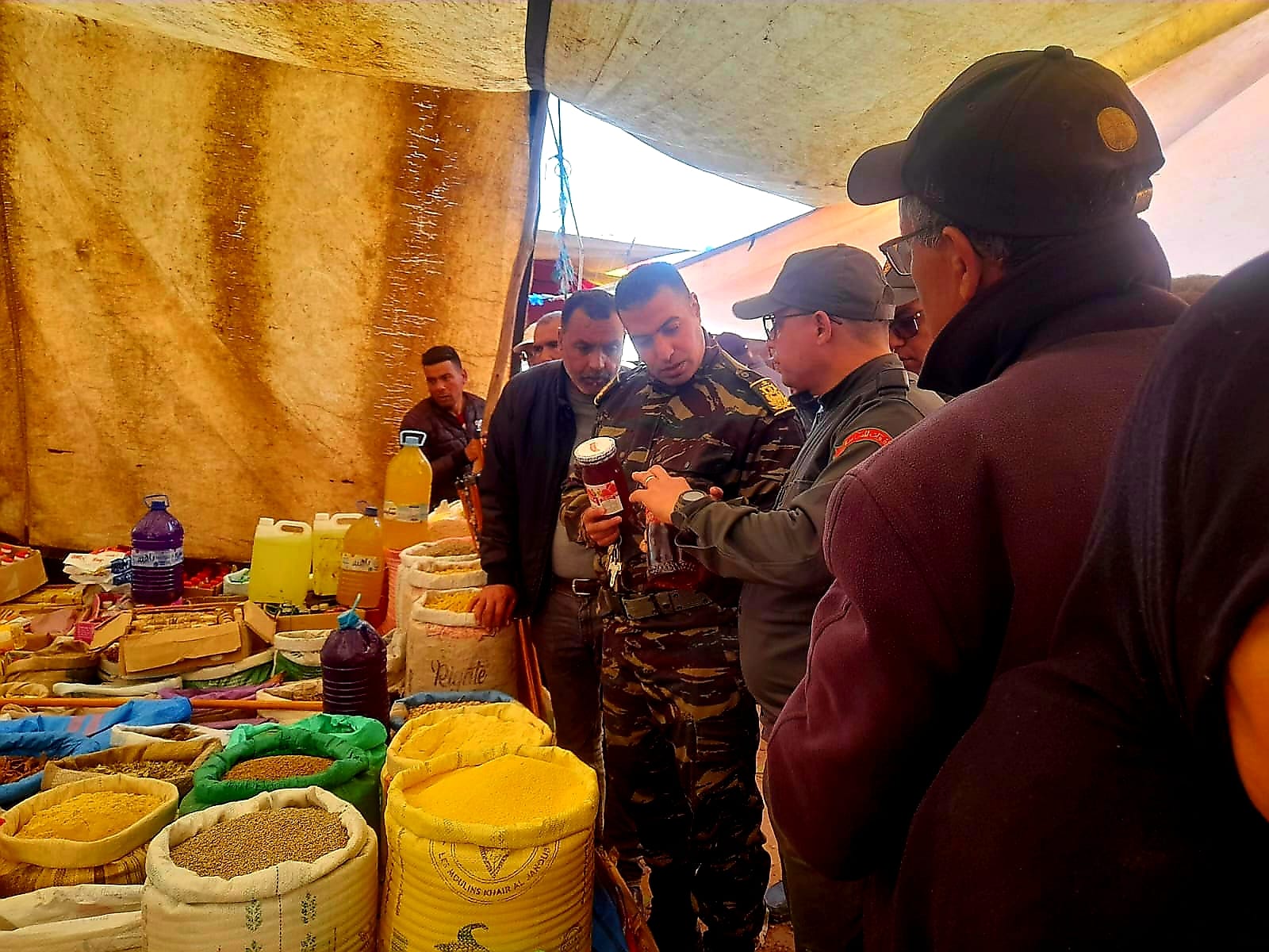 قائد قيادة اولاد غانم يقود حملة لمراقبة الأسعار و ضبط المخالفات