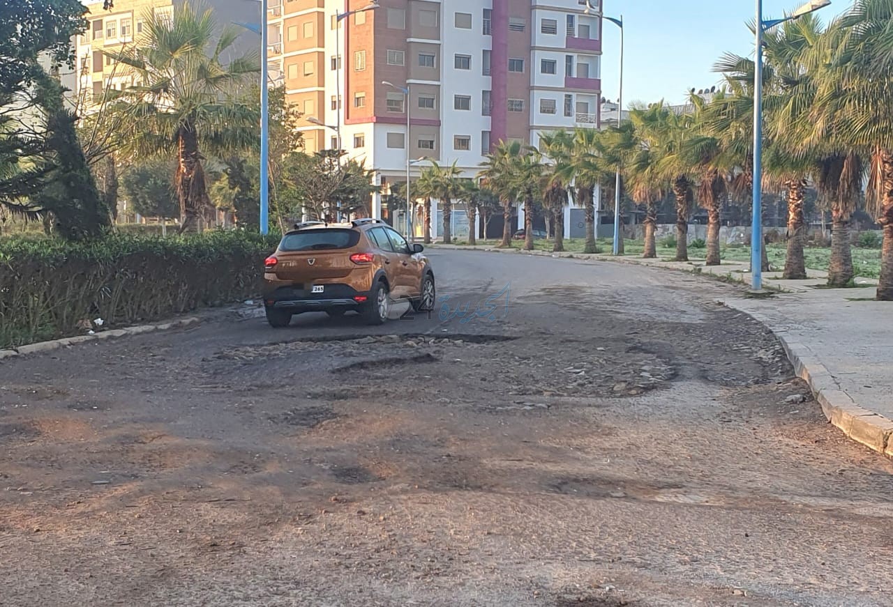 مكتب الفوسفاط يدرس طلبا من جماعة الجديدة بتخصيص دعم مالي لترميم الحفر بمجموعة من الأزقة والأحياء بالمدينة