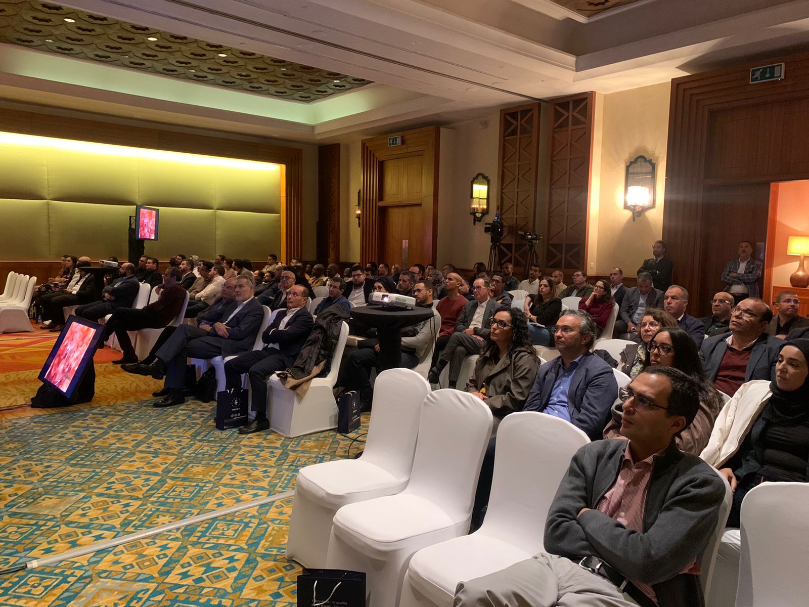 تكريما للطبيب الجراح هشام نتيفي.. الجديدة تحتضن تظاهرة 'الجراحة بالمنظار لأورام قحف الدماغ'