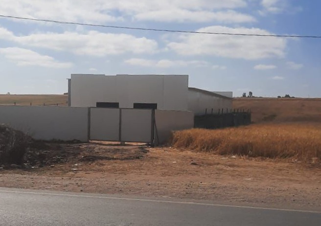 الترخيص بفتح محل لبيع الخمور بمنطقة قروية بضواحي البئر الجديد يثير غضبا وسط السكان