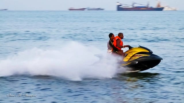 السلطات تتجه الى منع رياضة ''الجيت سكي'' بشاطىء سيدي بوزيد ومطالب بتحويل الوجهة الى شاطىء الجديدة