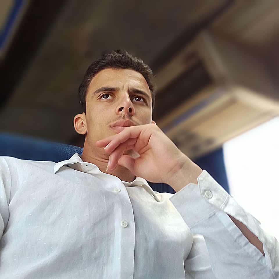 رسائل في أوائل العشرينات..