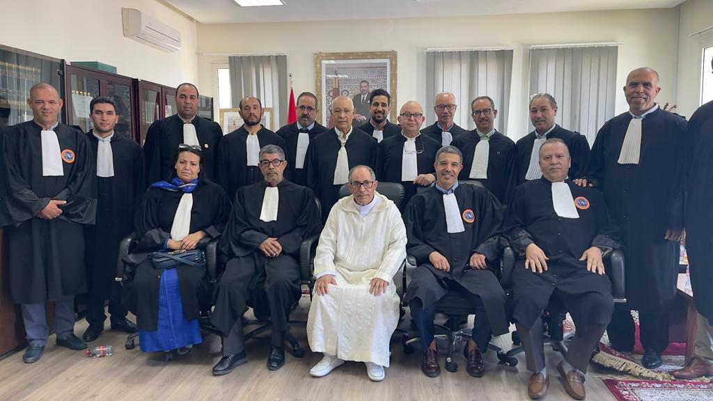 محامو الجديدة يتضامنون مع الرئيس الأول بمحكمة الاستئناف بالجديدة