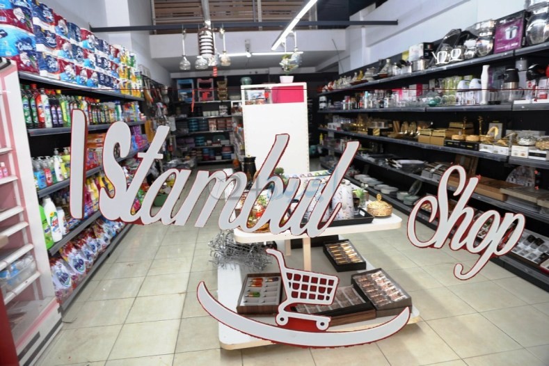 بعد إعادة ترميمه وتحديثه  ... افتتاح المحل التجاري المتخصص في الأواني  المنزلية بالجديدة ISTAMBUL SHO