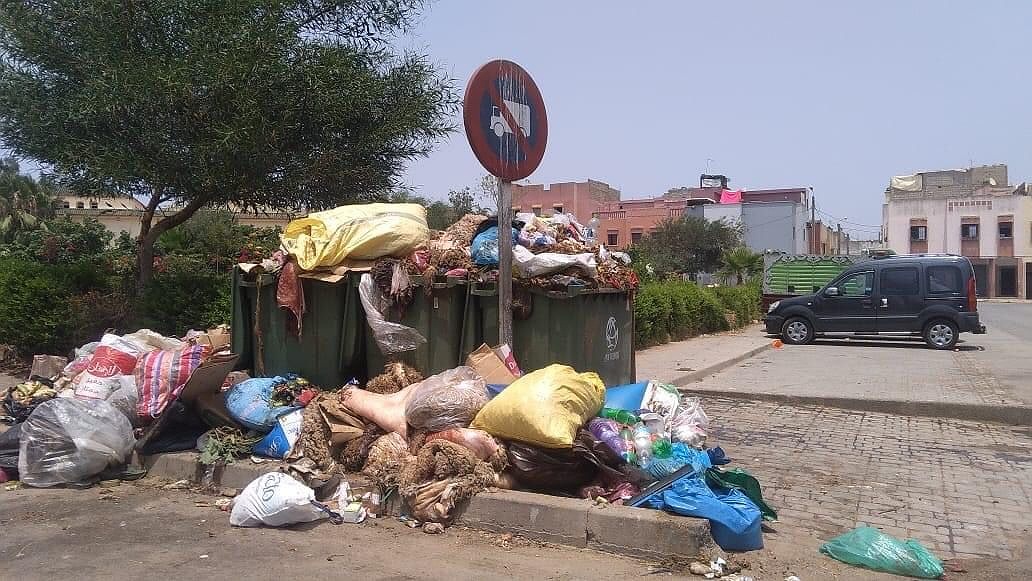 قطاع النظافة بالبئر الجديد محط تساؤلات و استنكارات الساكنة..