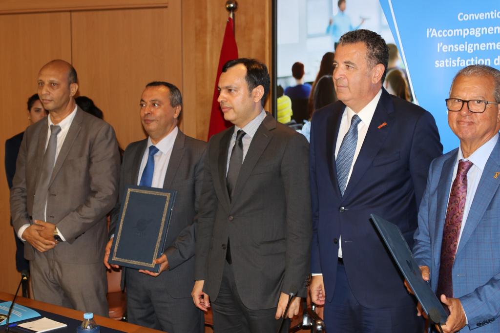 وزير الادماج الاقتصادي والمقاولات الصغرى والشغل يترأس ندوة وطنية حول التكوين المهني الخاص