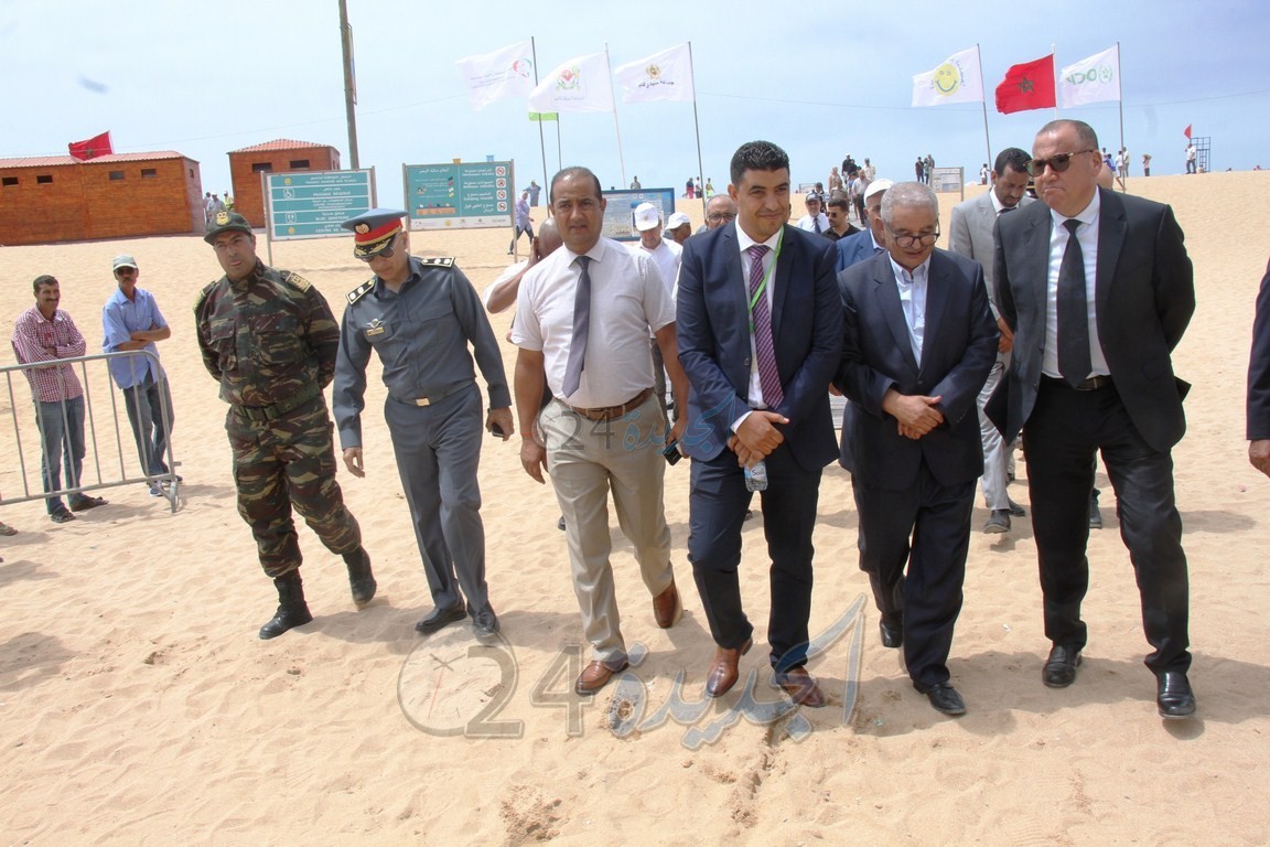 بالصور ... شاطئ سيدي عابد يحصل على شارة اللواء الأزرق للمرة الثالثة على التوالي