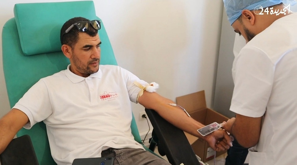 شركة النقل الحضري بالجديدة تتضامن مع ضحايا الزلزال.. تبرع بالدم ونقل مجاني للمواطنين المتبرعين بالدم