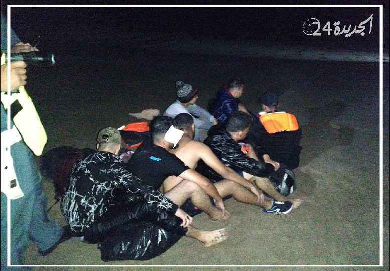 الدرك الملكي يحبط عملية للهجرة السرية ويوقف فتاة و7 شبان بشاطىء النجوم بجماعة إشتوكة