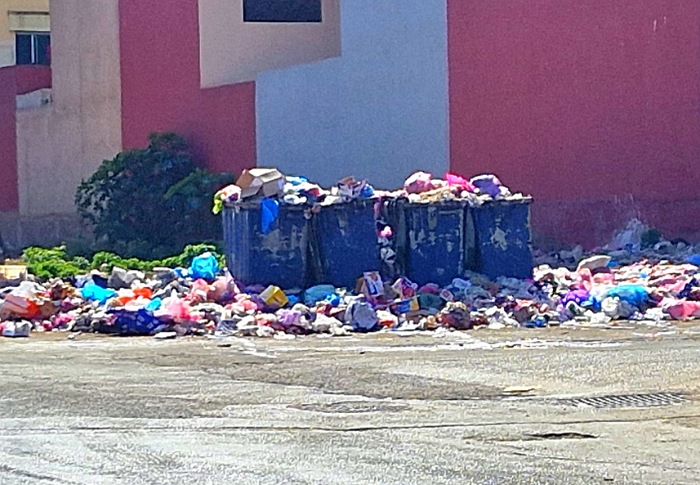 رئيس جماعة الجديدة : سنفاوض شركة النظافة من أجل تمديد عقدها المنتهي لمدة سنة واحدة