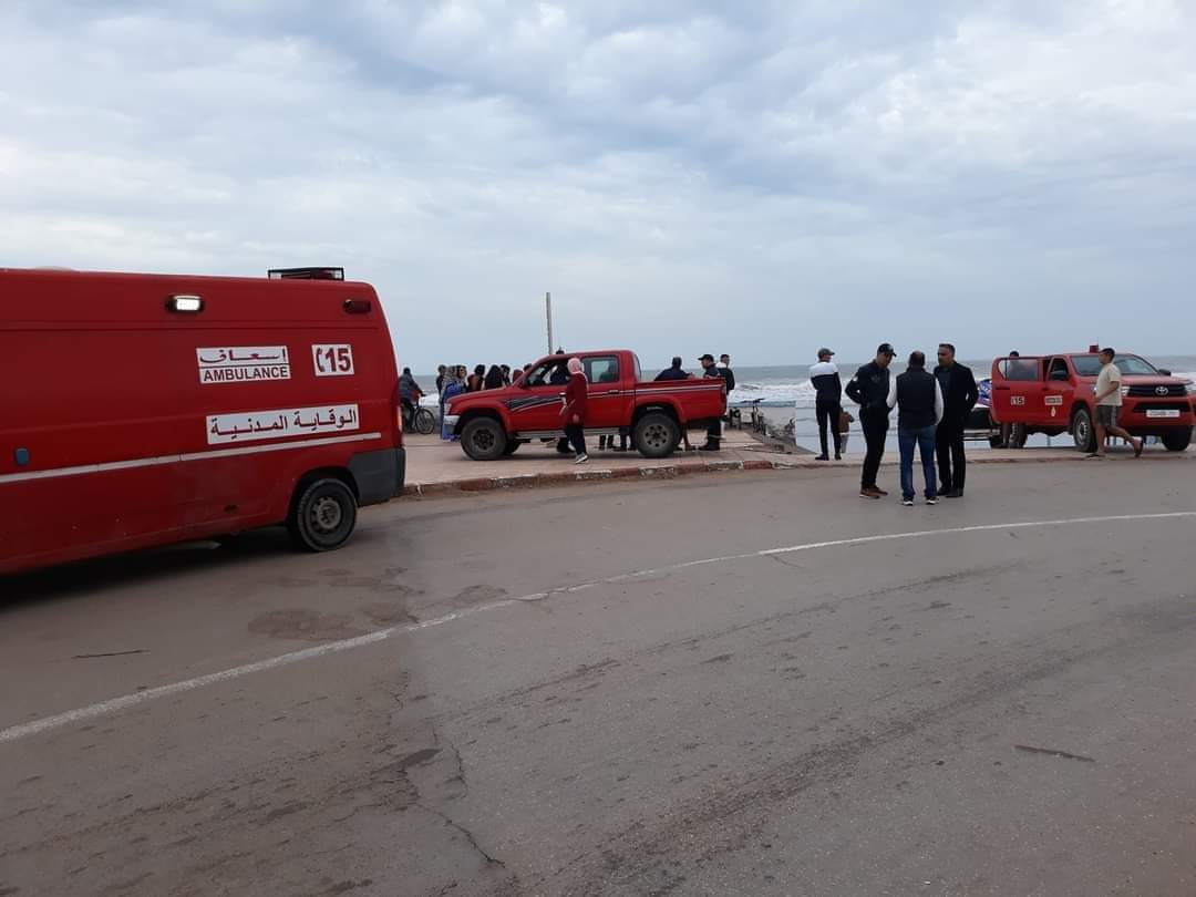 عاجل.. أمواج البحر تلفظ جثة طفل توفي غرقا قبل يومين بشاطىء دوفيل بلاج بالجديدة