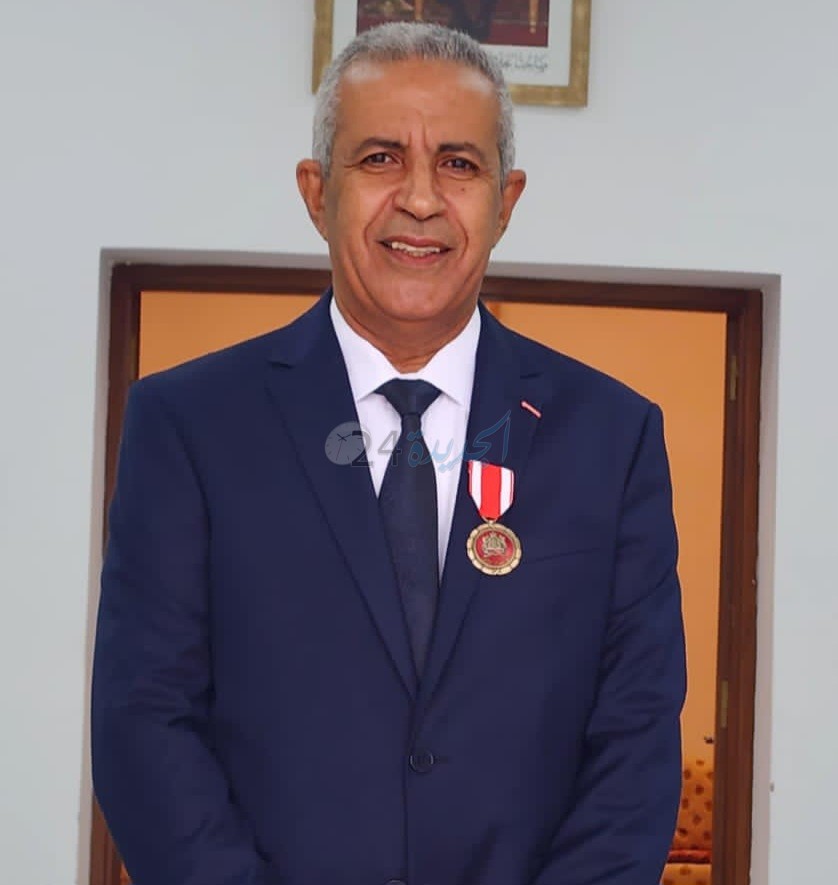 توشيح مدير ديوان عامل إقليم الجديدة بوسام الاستحقاق الوطني من الدرجة الثانية