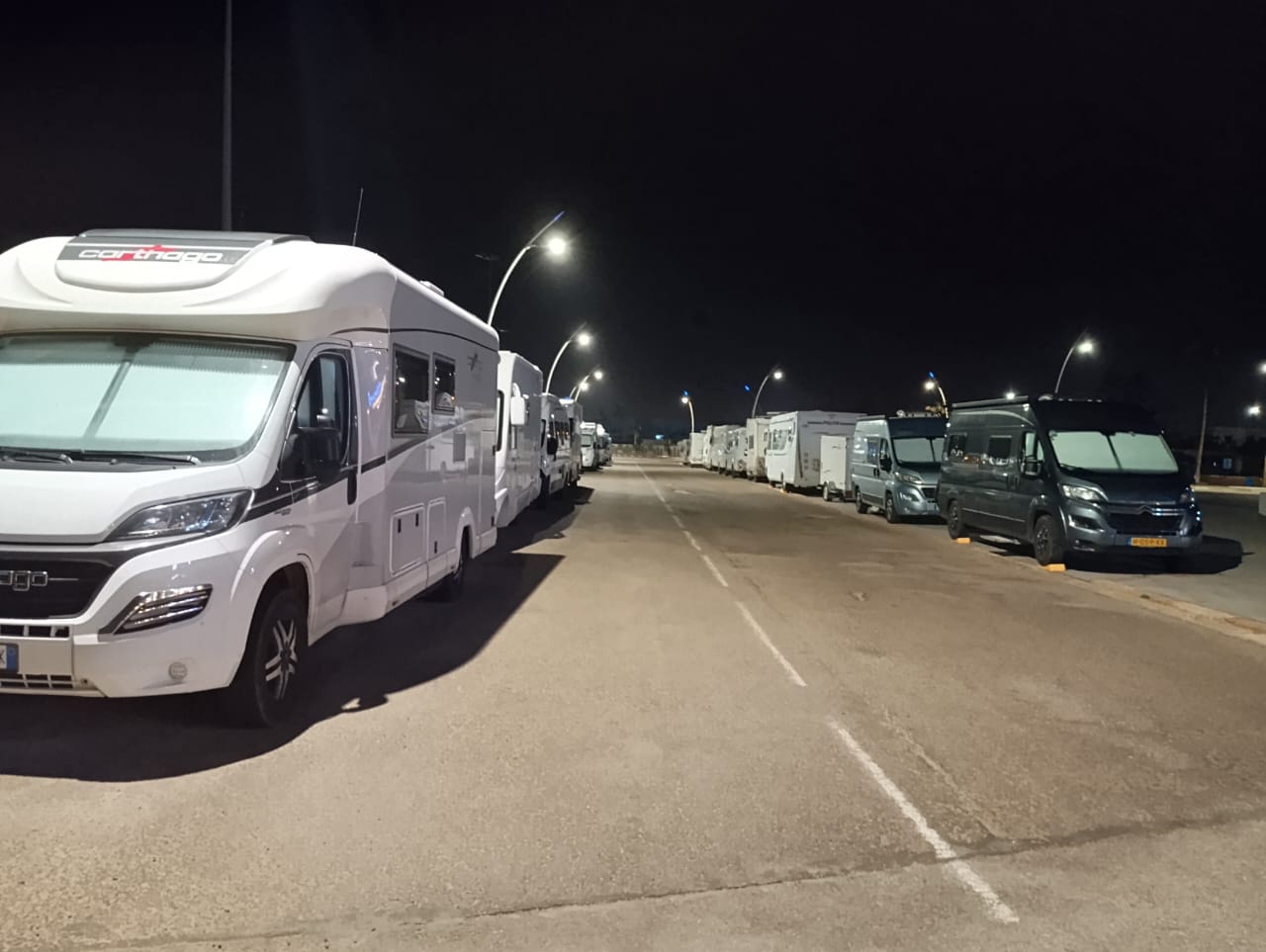 فوضى استخلاص واجبات ركن السيارات بالجديدة تصل إلى السيارات السياحية الأجنبية