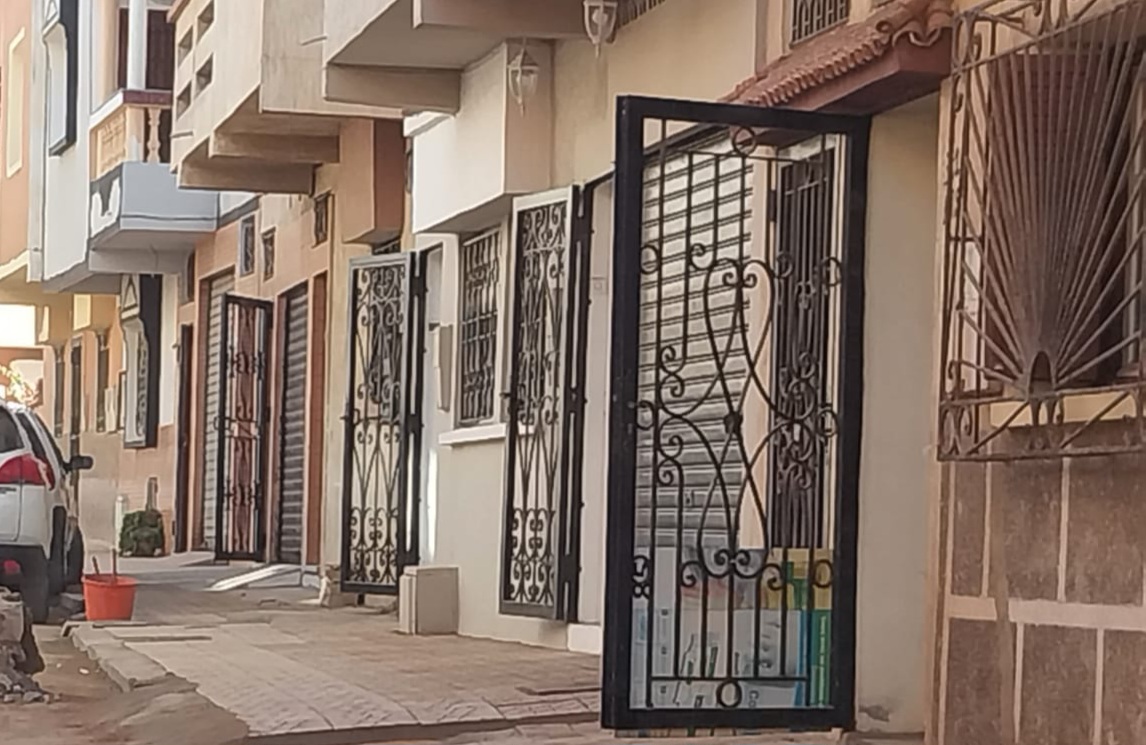 ظاهرة الأبواب الحديدية تغزو منازال مدينة الجديدة