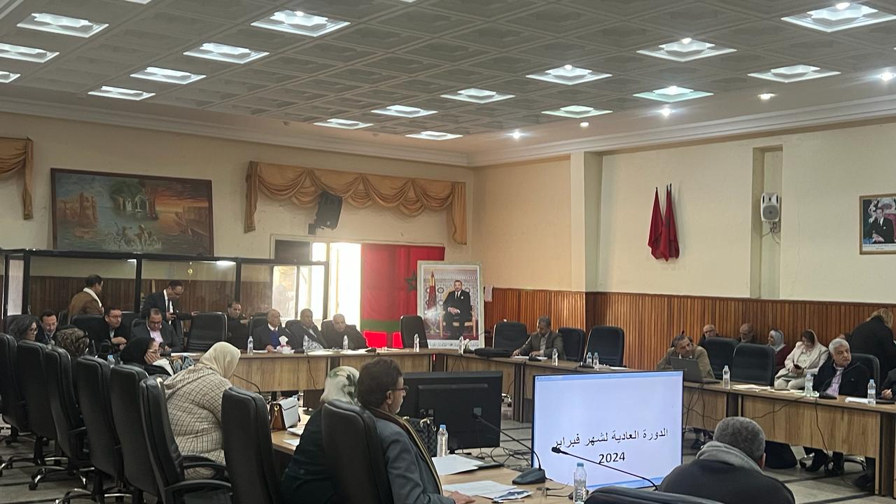 المجلس الجماعي للجديدة يستنكر الغياب غير المبرر للوكالة الحضرية عن دورة فبراير