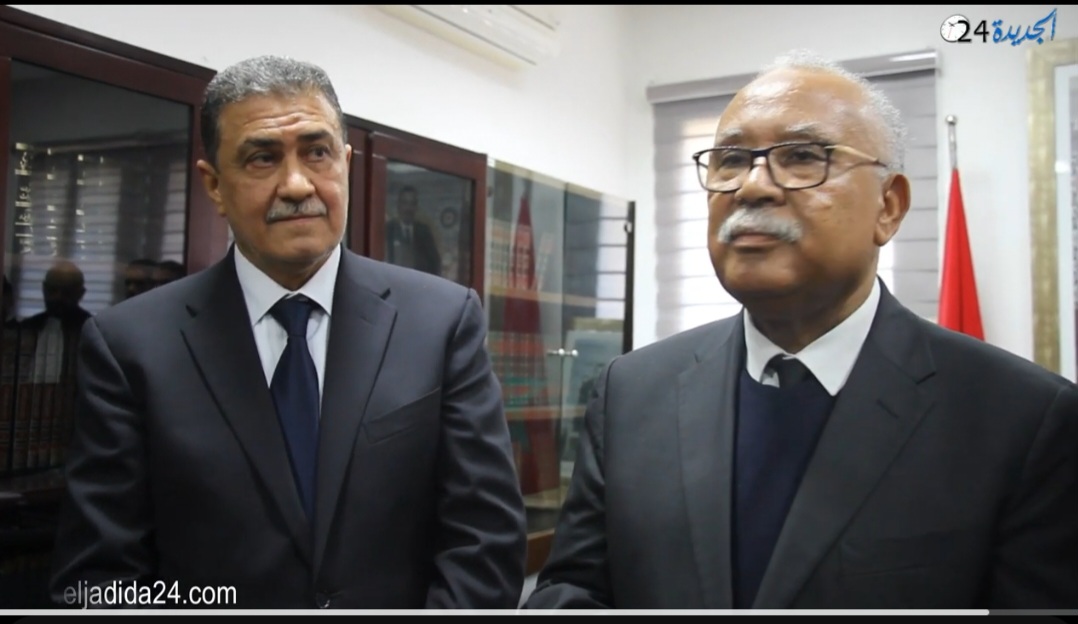 شاهد.. الوكيل العام للملك بالجديدة والرئيس الأول يستقبلان الفوج الجديد للمحامين المتخرجين