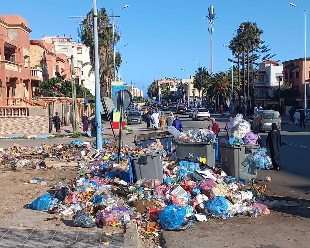 حقوقيون يطالبون وزير الداخلية التدخل لوقف نزيف تدهور وضع النظافة بالجديدة