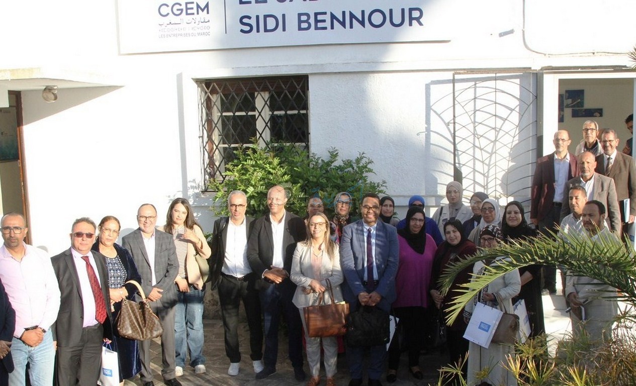 اللقاء التواصلي المنعقد لفائدة المؤسسات التعليمية الحرة في موضوع تنزيل مقتضيات عقد تأطير العلاقة بين الأسرة و المؤسسات