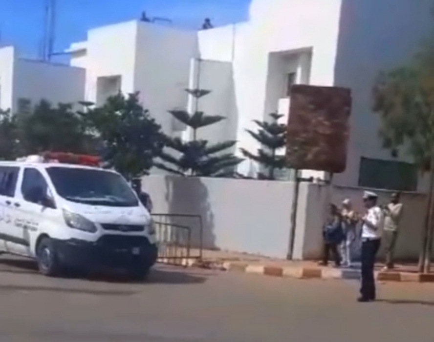 تفاصيل جديدة حول حادث انتحار ''أجودان'' فوق سطح مركز الدرك الملكي بالبئر الجديد