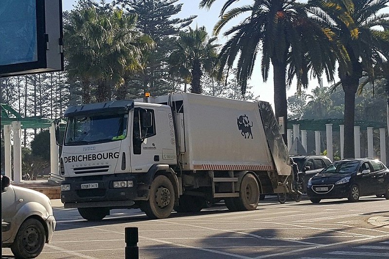 جماعة الجديدة تطلق صفقة عمومية بقيمة 5 ملايير سنتيم لتدبير قطاع النظافة إلى غاية 2031