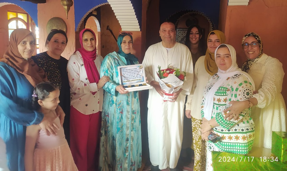 مجموعة مدارس أمهيولة  تكرم مديرها في حفل مؤثر و بهيج اختلطت فيه المشاعر.