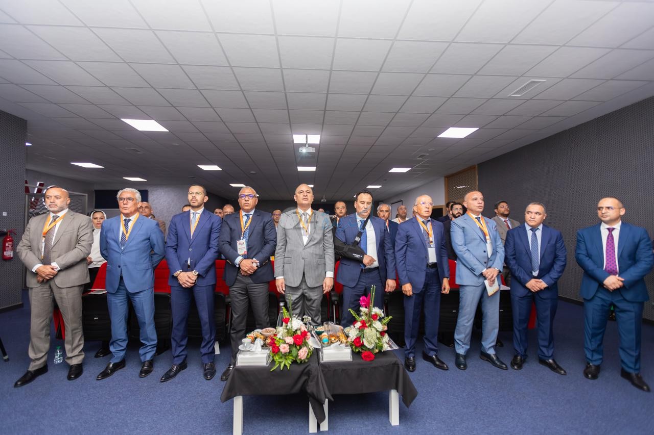 بالصور.. وزير الصناعة والتجارة رياض مزور في زيارة  لمعمل Riva Industries بالجديدة