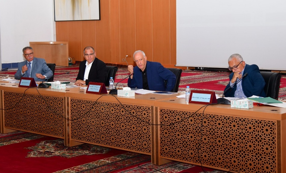 الوالي امهيدية يوجه خطابا قويا إلى رؤساء جماعات إقليم الجديدة بسبب تعثر المشاريع التنموية