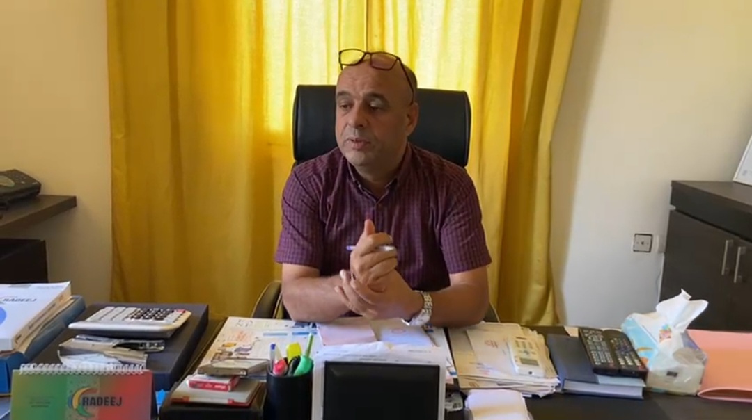 رئيس جماعة سيدي اسماعيل: دوافع سياسية وراء فيديو عربة النقل المدرسي ودوار البحابحة يستفيد من النقل المدرسي العمومي