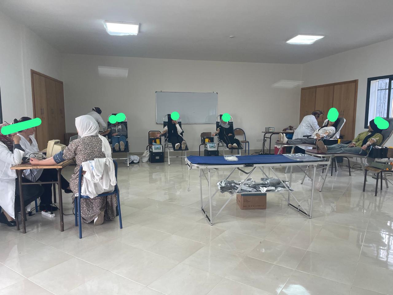 المعهد المتخصص للتكنولوجيا التطبيقية حي المطار بالجديدة ينظم حملة للتبرع بالدم