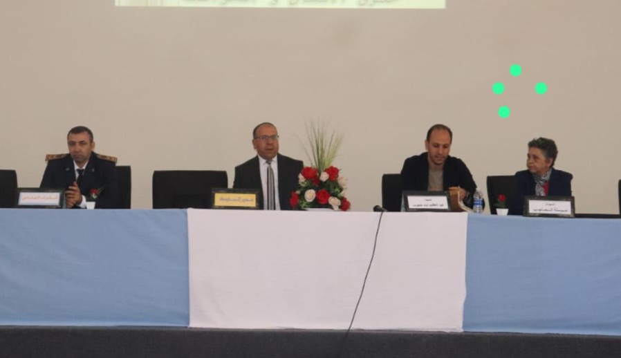 اللجنة الجهوية لحقوق الانسان تنظم بشراكة مع سجن الجديدة 2 ورشة تفاعلية لفائدة السجناء في مجال حقوق الانسان