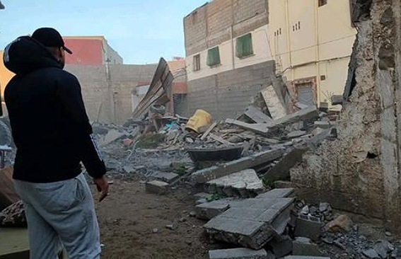 هدم صناديق البناء العشوائي في مولاي عبدالله يقابله تراخي في جماعات أخرى: ازدواجية في تطبيق القانون؟