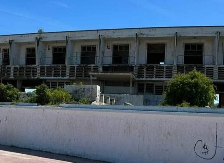 بيزيد يسائل وزيرة السياحة حول وضعية ومآل فندق ''مرحبا'' بمدينة الجديدة