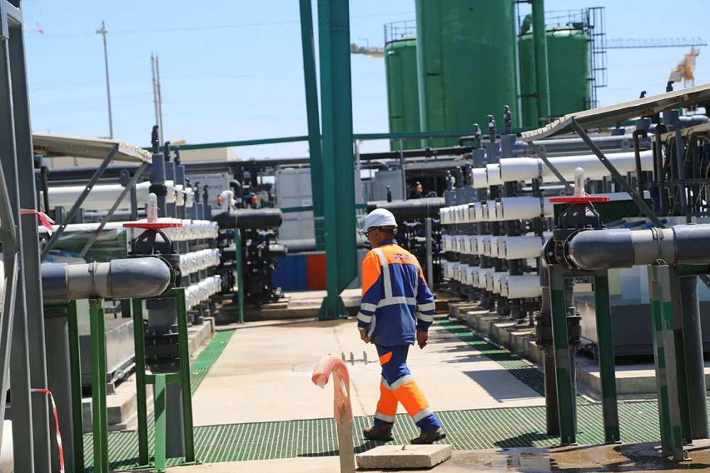 محطة تحلية مياه البحر بالجرف الأصفر تزود مدينة الدار البيضاء بالماء الشروب