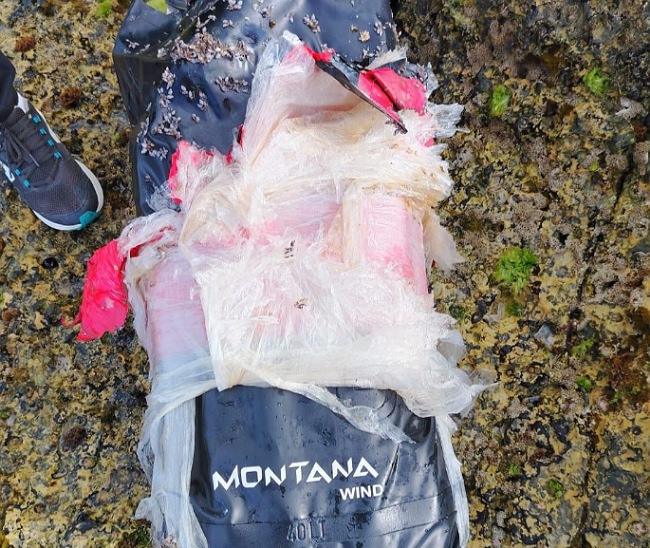 مياه  البحر تلفظ 20 كيلوغراما من الكوكايين على شاطئ جماعة مولاي عبد الله