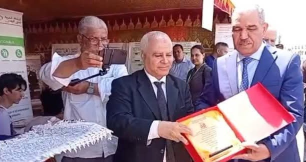 عامل إقليم الجديدة يشيد بحضور التعاون الوطني في رواق المبادرة الوطنية للتنمية البشرية بساحة البريجة