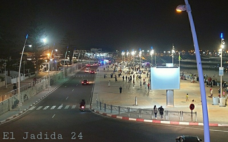 سيدي بوزيد : تفكيك شبكة للدعارة عبر الانترنيت واعتقال 3 فتيات وشاب بإحدى الفيلات