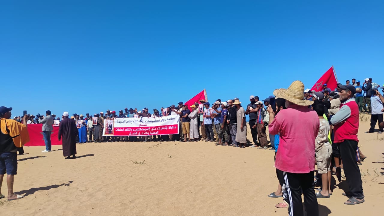 ساكنة دوار العشيشات بجماعة أولاد غانم تندد بمحاولة الاستيلاء على أراضيها عبر وثائق مشبوهة