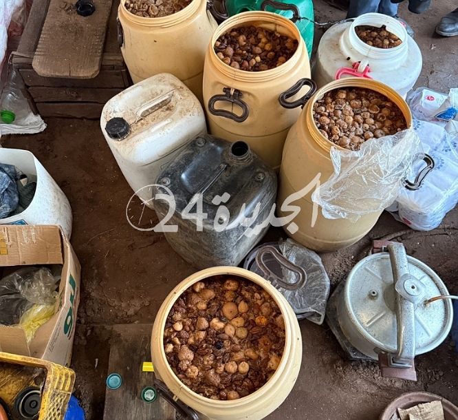 درك الجديدة يصادر  من ورشة سرية للتقطير حوالي 3 أطنان من مسكر البراندي