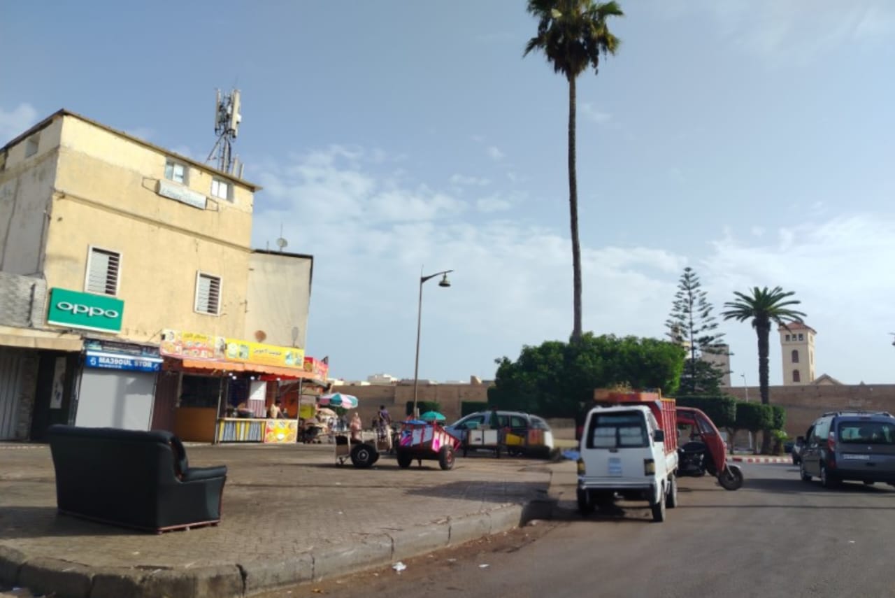 العثور على جثة شاب فوق 'تريبورتور' بساحة مولاي يوسف بالجديدة