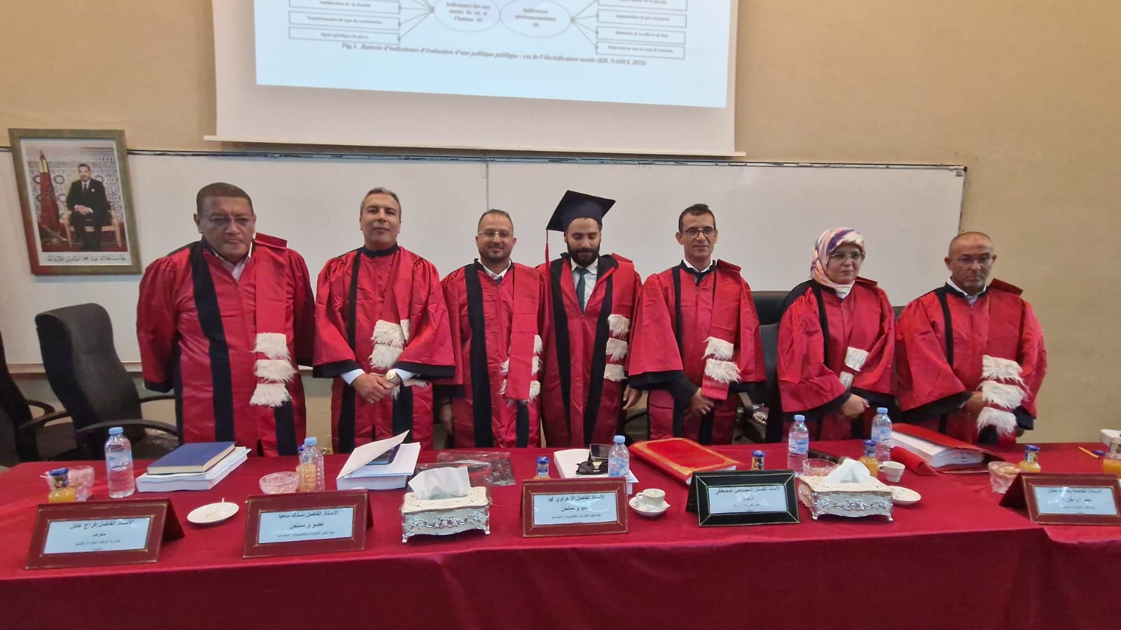 حمزة عقاري ينال شهادة الدكتوراه بميزة مشرف جداً بكلية الحقوق بالجديدة