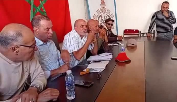 سائقو الطاكسيات الصغيرة بالجديدة يحسمون الموقف: ''لا أمين للحرفة.. والعداد لن يشتغل حالياً!