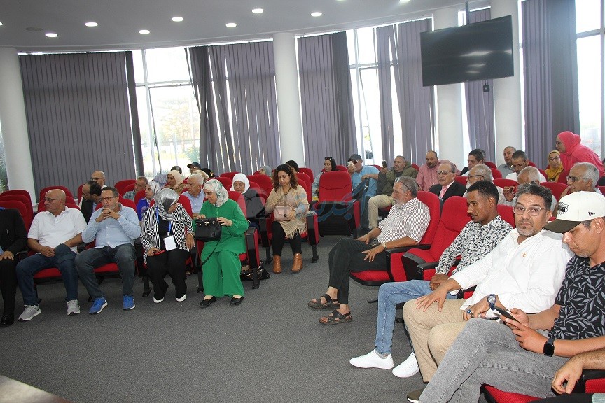 مركز ومضة للإعلام والتنمية ينظم مائدة مستديرة حول الإعلام المحلي بين رهانات التنمية والمسؤولية