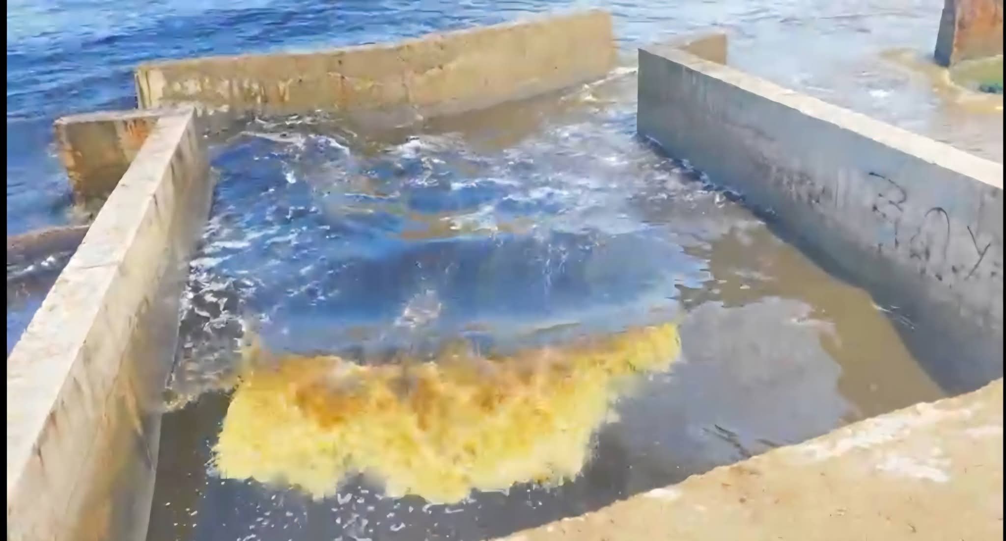 المدير الإقليمي للشركة الجهوية متعددة الخدمات بـالجديدة يقف ميدانيًا على اختلالات قنوات تصريف المياه ويعد بإجراءات عاجلة