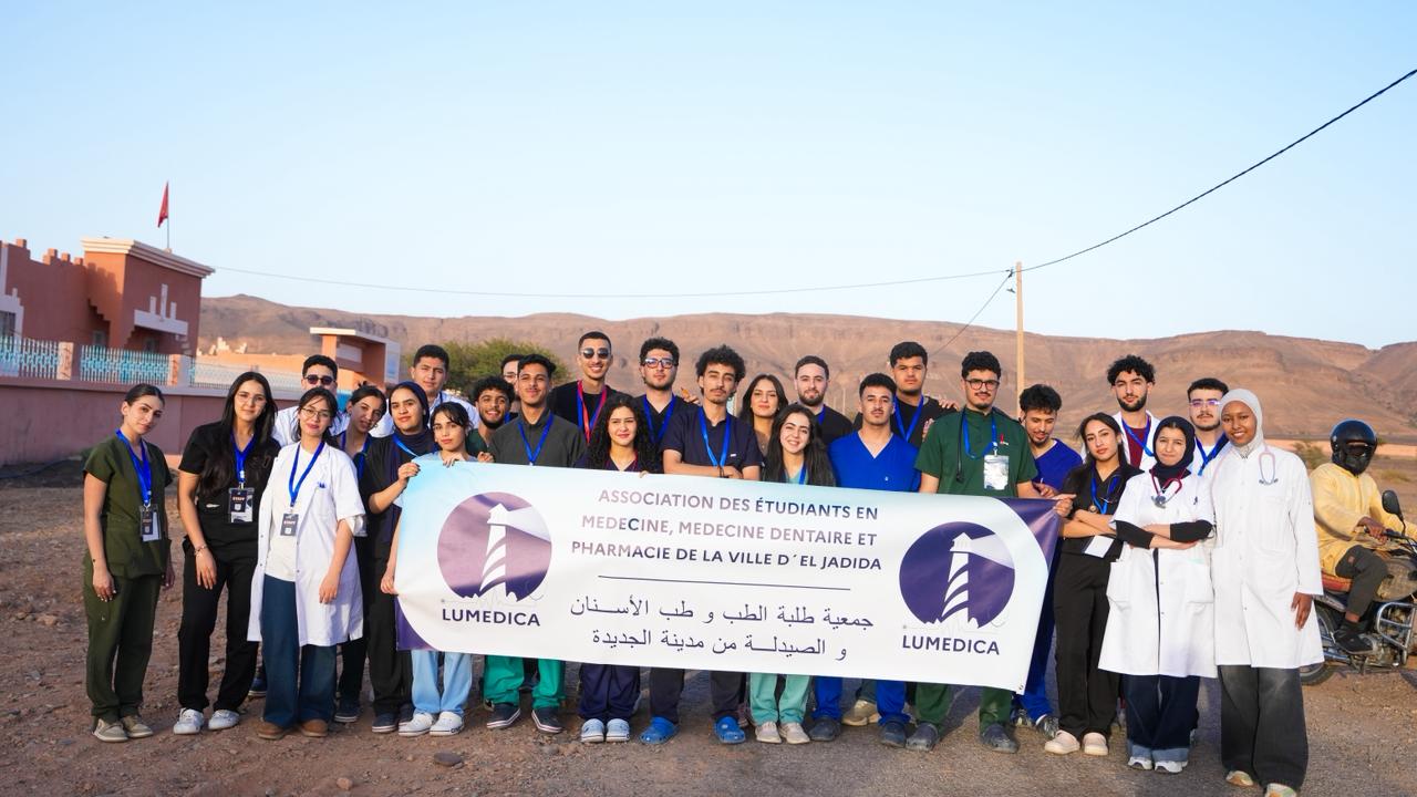 طلبة طب منحدرون من مدينة الجديدة ينظمون قافلة طبية لفائدة 1200 شخص بإقليم زاكورة