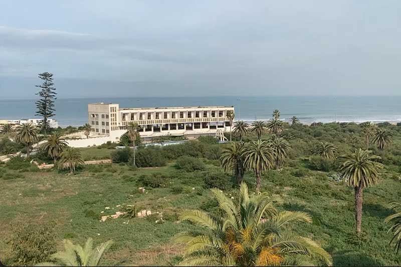 فندق "مرحبًا" يعود إلى الواجهة.. مطالب لرئيس جماعة الجديدة بخطة لإنقاذ المعلمة التاريخية